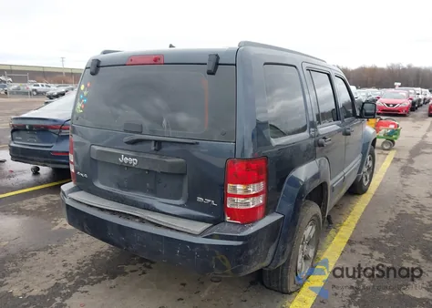 2008 Jeep Liberty Sport из США, поврежденный, VIN 1J8GN28KX8W176654